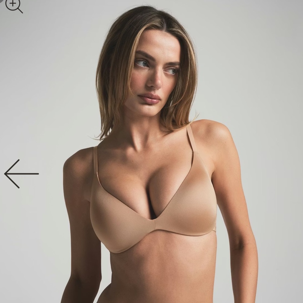 NWT Wireless Form Super Push-Up Bra : SAND